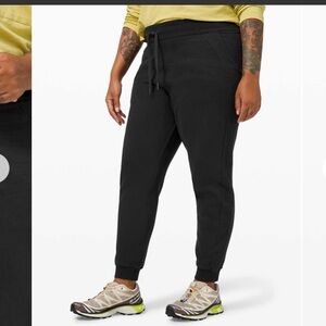 Lululemon Scuba Jogger
Black